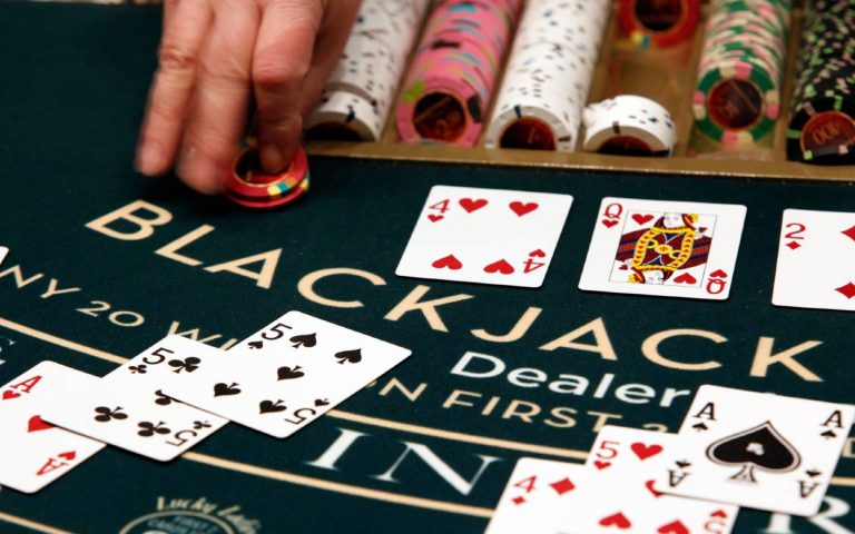 Những lựa chọn quan trọng trong Blackjack bạn cần lưu ý