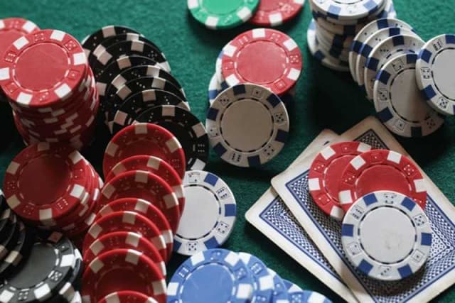 Yếu tố giúp bạn chơi Poker hiệu quả để luôn là người thắng cược