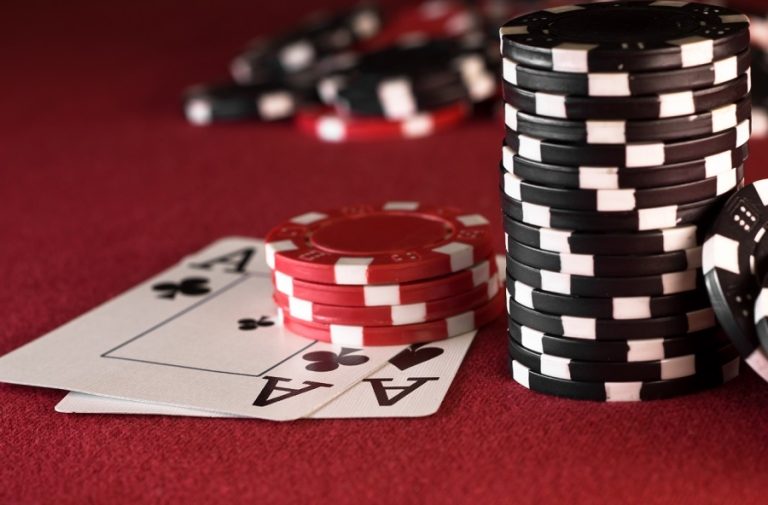 Để không thua tiền cho nhà cái khi chơi Blackjack bạn cần tránh sai lầm sau