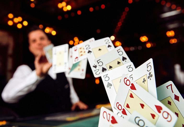 Đừng mắc những sai lầm sau nếu bạn muốn thắng tiền của đối thủ trong Poker