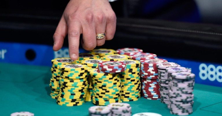 Toàn bộ chi tiết về về những vòng cược trong trò chơi Poker